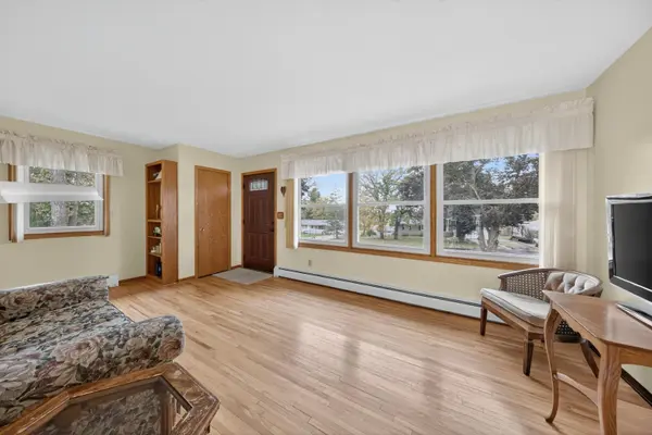3955 Oak Park CIR SE, Rochester, MN 55904