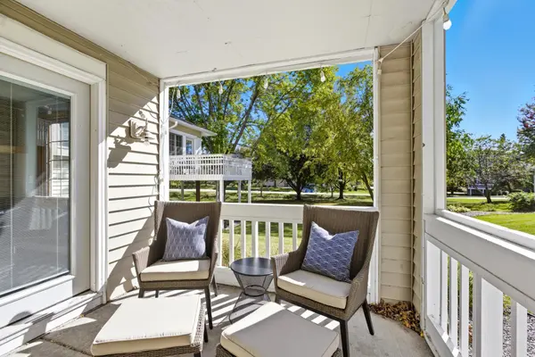 3875 Niagara LN N, Plymouth, MN 55446