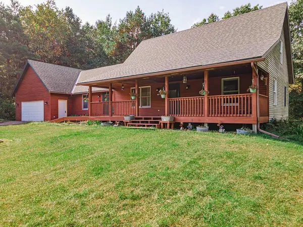 417 Whiskey RD SW, Isanti, MN 55040