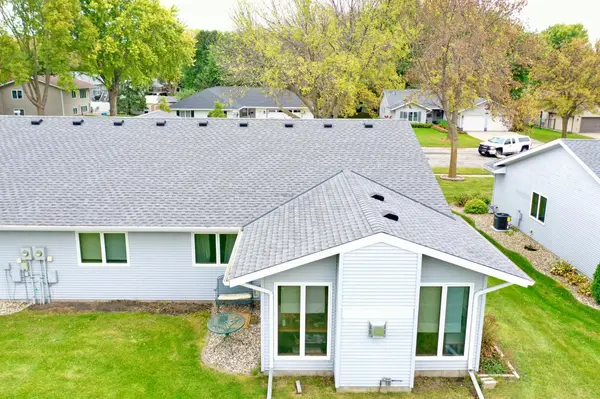 2506 9th ST SW, Willmar, MN 56201