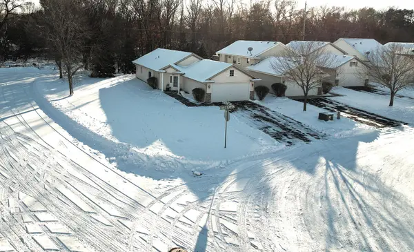25540 Forest Boulevard LN,  Wyoming,  MN 55092