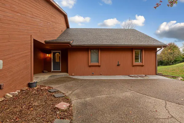 3 Island Heights Court NE, Pine Island, MN 55963