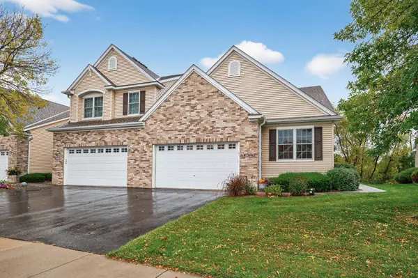 9872 Alvarado LN N, Maple Grove, MN 55311