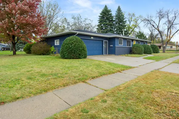 1902 24th AVE S, Moorhead, MN 56560