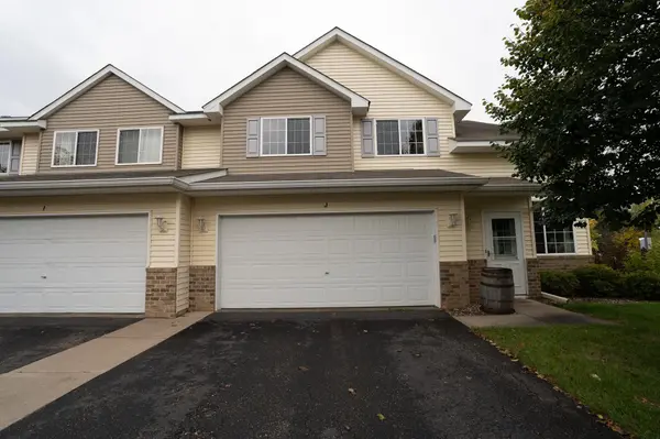 3512 Sterling Heights DR #J, River Falls, WI 54022