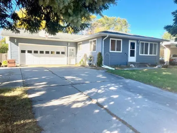 1107 10th ST N,  Moorhead,  MN 56560