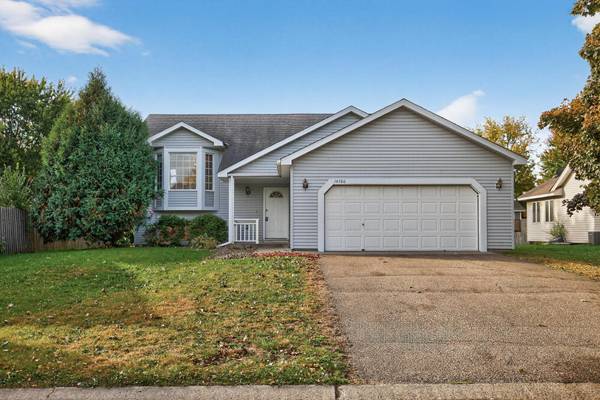 14786 Hallmark DR, Apple Valley, MN 55124