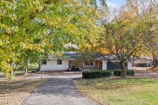 830 County Road 110 N, Mound, MN 55364