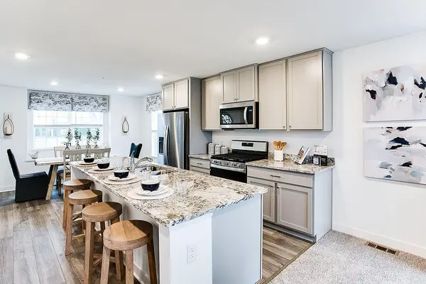 12572 Guadalcanal CIR NE #B, Blaine, MN 55449