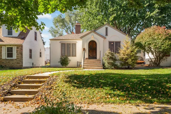 3936 Chowen AVE S, Minneapolis, MN 55410