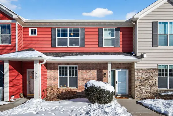 7769 Madelyn Creek DR, Victoria, MN 55386