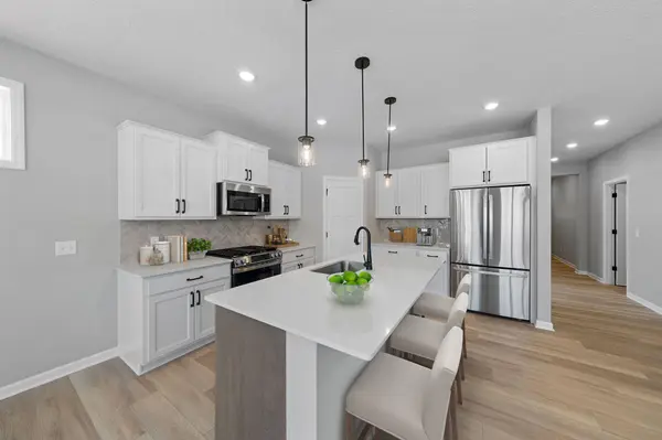 8009 Xyloid LN, Corcoran, MN 55340