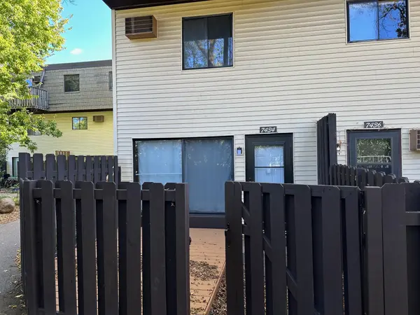 7434 72nd LN N, Brooklyn Park, MN 55428