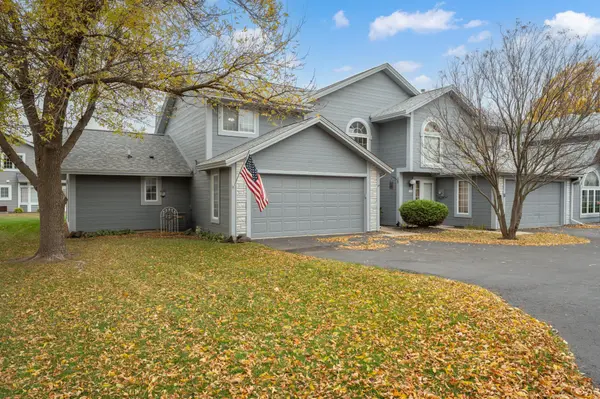 2717 Spyglass CT NW, Rochester, MN 55901