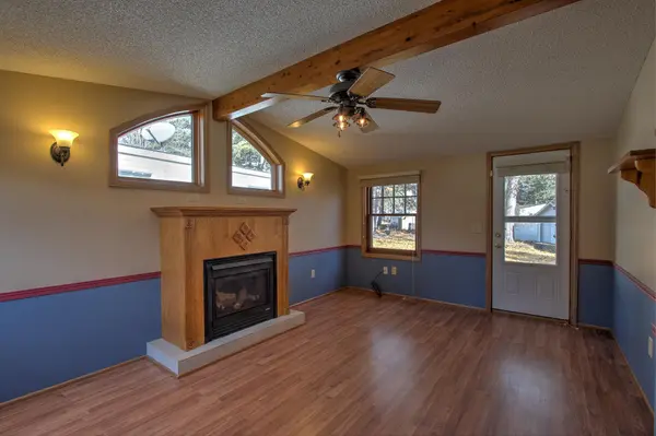 2250 Red Pine DR S, Cambridge, MN 55008