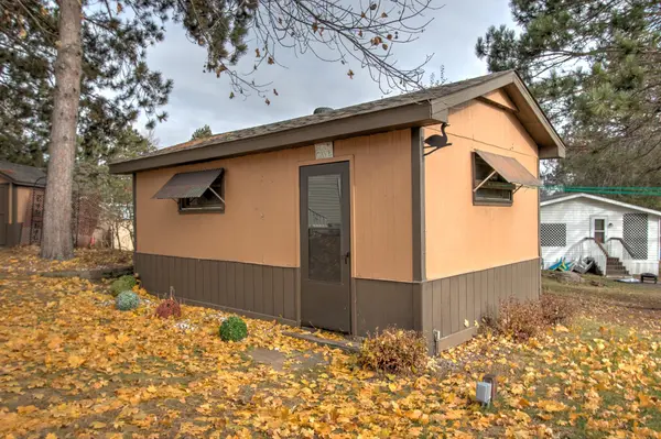 2250 Red Pine DR S, Cambridge, MN 55008