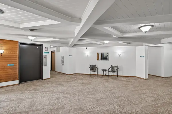 3850 Plymouth BLVD #117, Plymouth, MN 55446