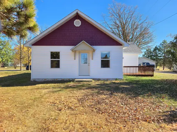 300 Central AVE S,  Park Rapids,  MN 56470