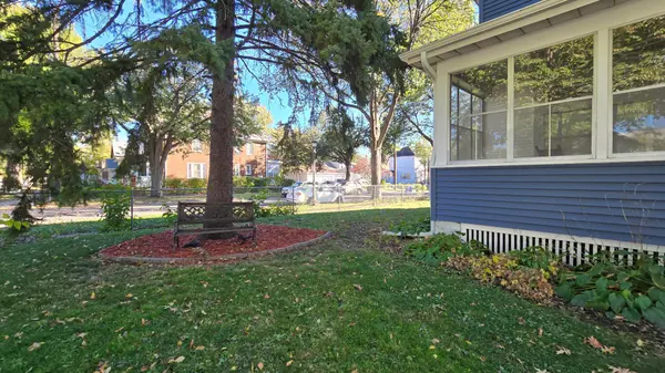 354 Edmund AVE, Saint Paul, MN 55103