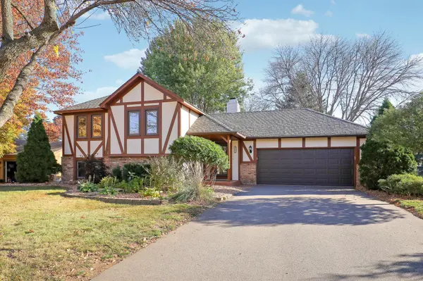 9132 Kirkwood LN N, Maple Grove, MN 55369