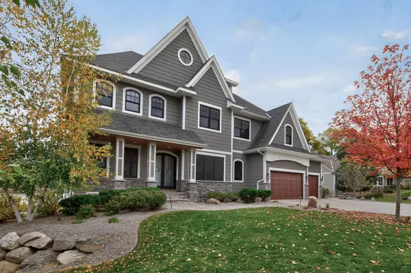525 Smithtown CT, Excelsior, MN 55331