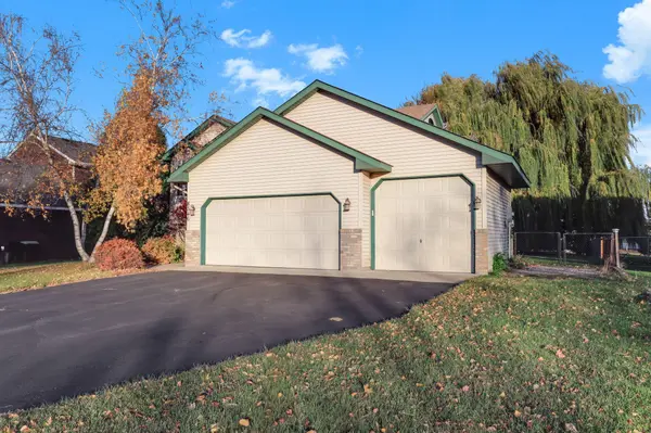 8346 Park AVE NE, Otsego, MN 55330