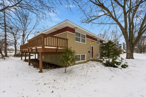 3252 Jersey AVE S, Saint Louis Park, MN 55426