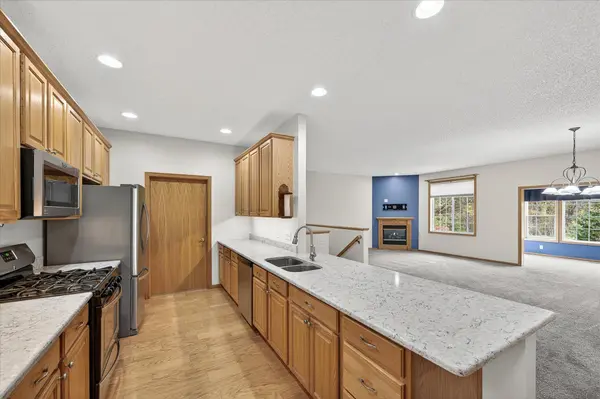 1126 Iris DR, White Bear Twp, MN 55127