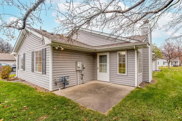 8537 Telford LN, Brooklyn Park, MN 55443