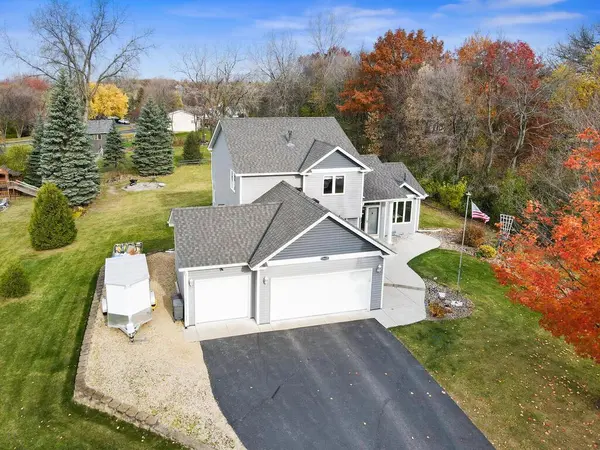 13605 Dan Patch LN, Savage, MN 55378