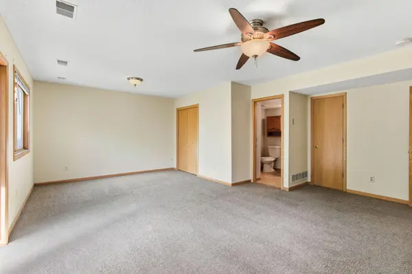 9235 E Point Douglas LN S, Cottage Grove, MN 55016