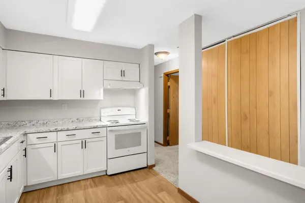 221 Grand AVE W #316, South Saint Paul, MN 55075