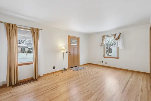 3304 Yukon AVE S, Saint Louis Park, MN 55426