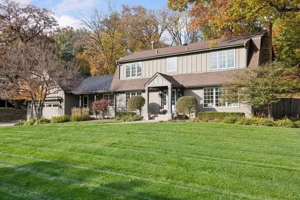 6208 Loch Moor DR, Edina, MN 55439