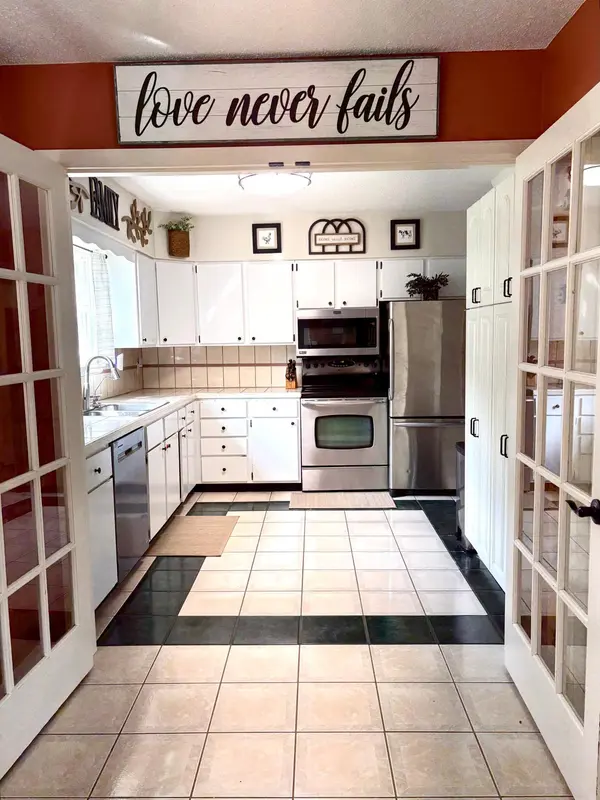115 S High ST, Marshall, MN 56258