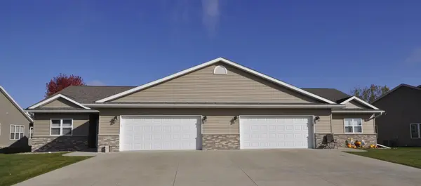 802 Escalade LN SE, Owatonna, MN 55060