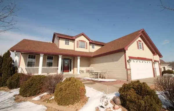10446 Karston CIR,  Albertville,  MN 55301