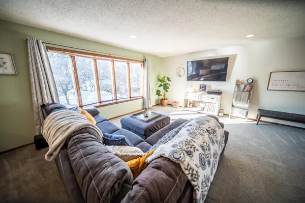557 Northern Heights DR NE, Rochester, MN 55906