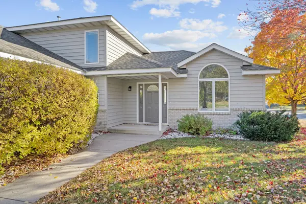 1402 6th AVE N, Sartell, MN 56377