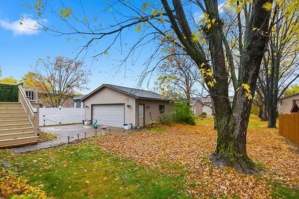 45 Oxby LN, Waite Park, MN 56387
