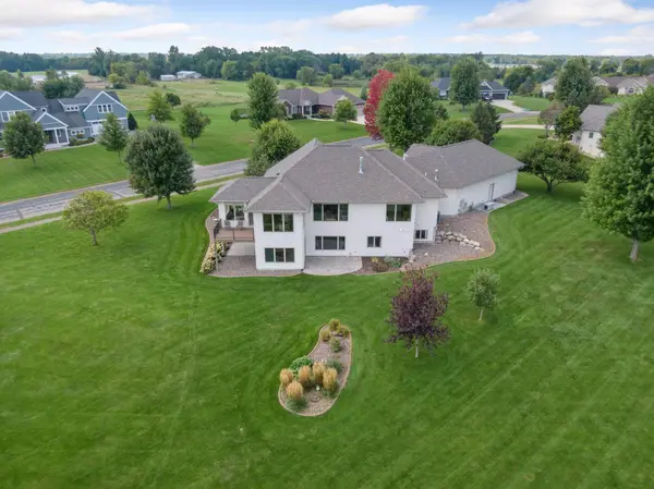24700 Trail Haven LN, Rogers, MN 55374