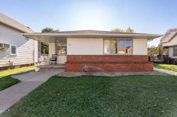 110 1st ST SW, New Prague, MN 56071