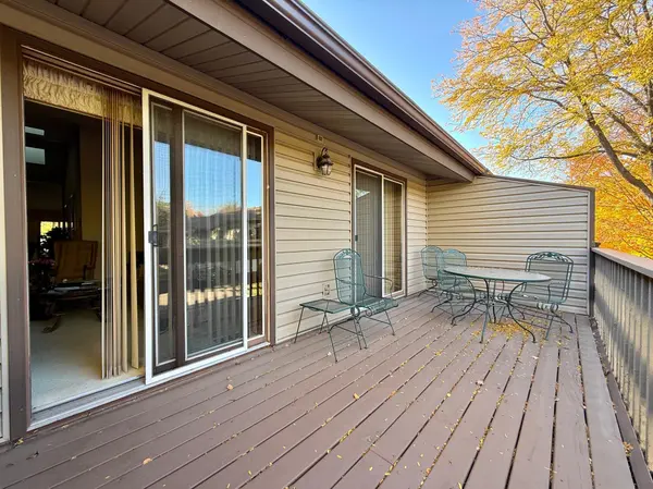 7062 W 113th ST #1, Bloomington, MN 55438
