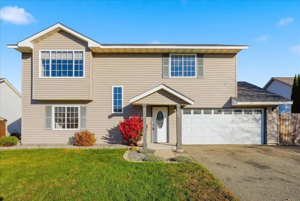 820 River TER, Prescott, WI 54021