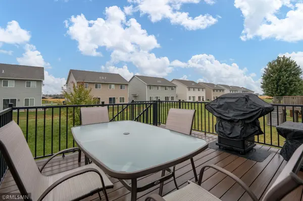 221 Cypress DR, Mankato, MN 56001