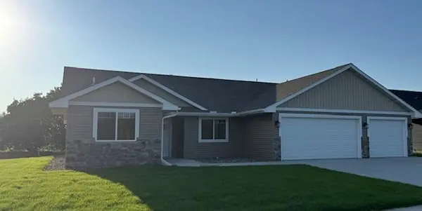 38578 Hawthorne AVE,  North Branch,  MN 55056