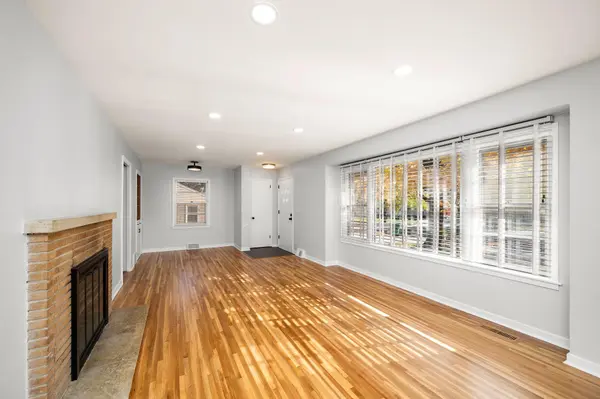 8016 Cedar Lake RD S, Saint Louis Park, MN 55426
