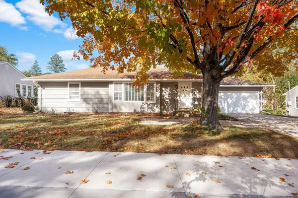 8016 Cedar Lake RD S, Saint Louis Park, MN 55426