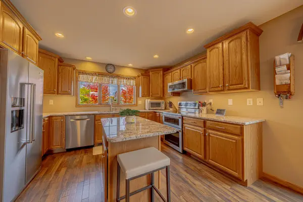 1817 23rd AVE SW, Willmar, MN 56201