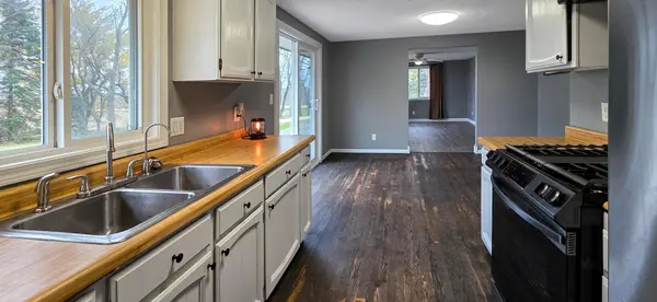 1540 10th AVE, Woodstock, MN 56186